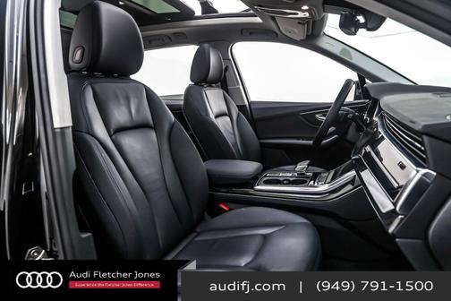 2022 Audi Q7 45 Premium Plus