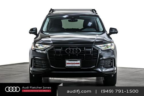 2022 Audi Q7 45 Premium Plus