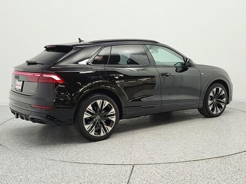 Mythos Black Metallic 2026 Audi Q8 55 Premium Plus