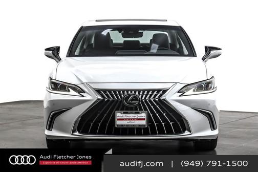 2025 Lexus ES 300h Base