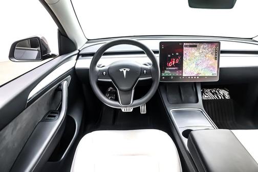 2024 Tesla Model Y Performance Dual Motor All-Wheel Drive