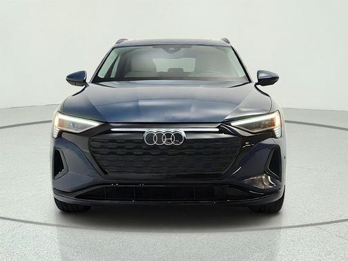 Plasma Blue Metallic 2024 Audi Q8 e-tron Prestige