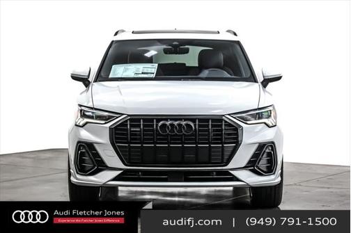 2025 Audi Q3 Premium 45 TFSI S line quattro Tiptronic