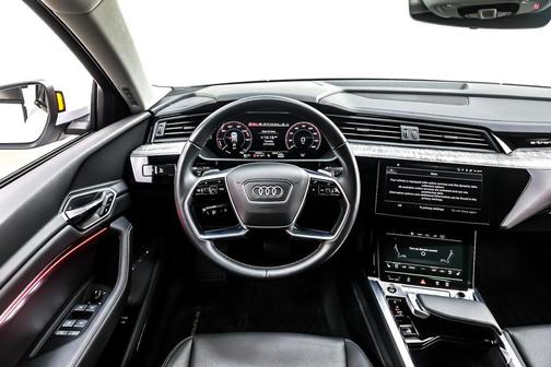 2024 Audi Q8 e-tron Premium Plus