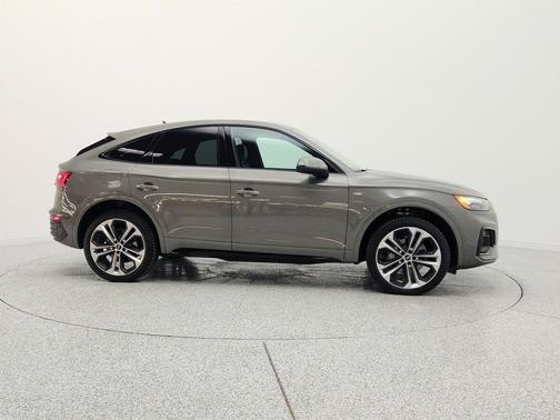 Chronos Gray Metallic 2023 Audi Q5 45 S line Premium Plus