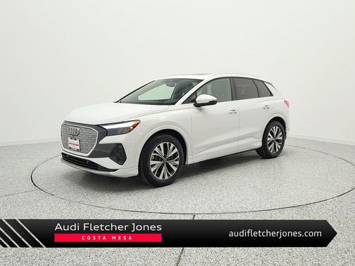 Glacier White Metallic 2023 Audi Q4 e-tron Premium Plus 40 RWD