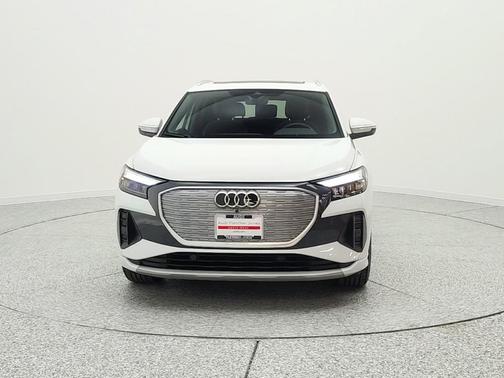 Glacier White Metallic 2023 Audi Q4 e-tron Premium Plus 40 RWD