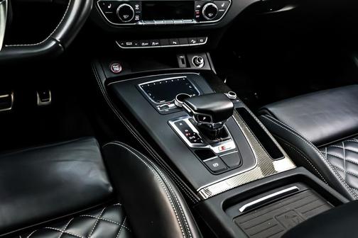 2020 Audi SQ5 3.0T Premium Plus