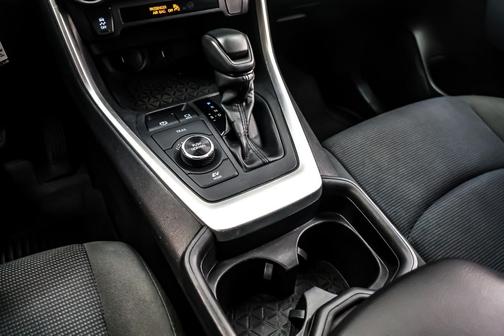 2019 Toyota RAV4 Hybrid LE