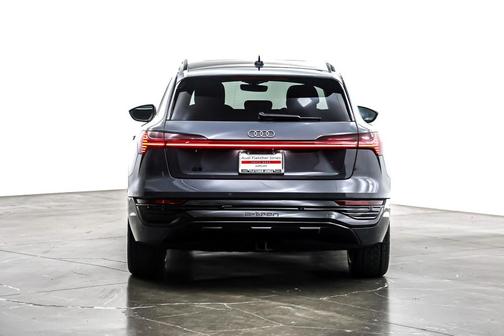 2024 Audi Q8 e-tron Premium Plus