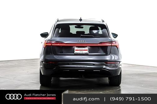 2024 Audi Q8 e-tron Premium Plus