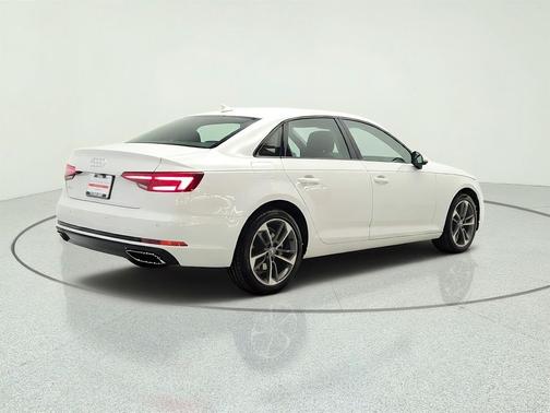 Glacier White Metallic 2019 Audi A4 40 Titanium Premium