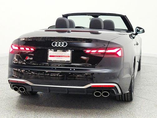 Mythos Black Metallic/Black Roof 2022 Audi S5 Premium Plus TFSI quattro Tiptronic