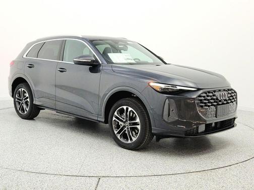 Tambora Gray Metallic 2026 Audi Q5 Premium Plus TFSI quattro S tronic