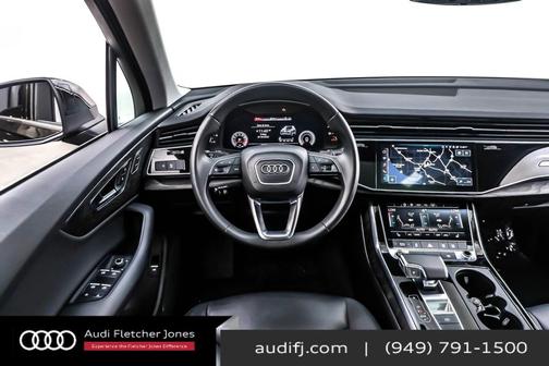 2022 Audi Q7 45 Premium