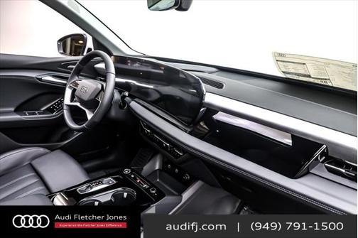2025 Audi Q6 e-tron Premium Plus quattro