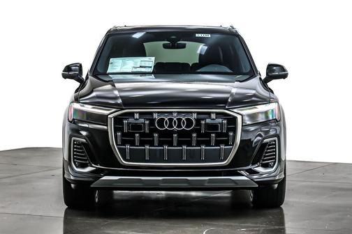 2025 Audi Q7 55 Premium Plus