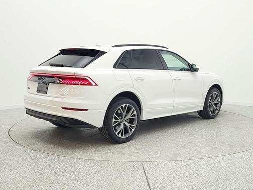 Carrara White 2023 Audi Q8 55 Premium