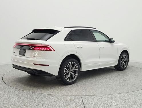 2023 Audi Q8 55 Premium