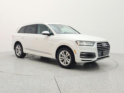 Carrara White 2019 Audi Q7 55 Premium Plus