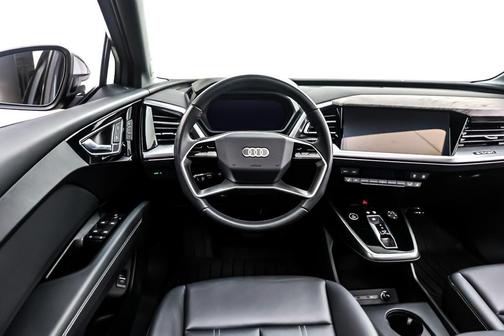2024 Audi Q4 e-tron Premium Plus 50 quattro