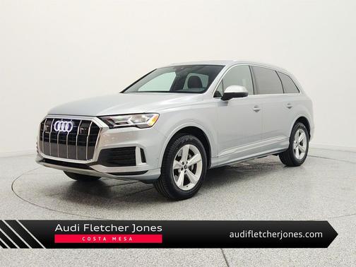 Satellite Silver Metallic 2023 Audi Q7 45 Premium