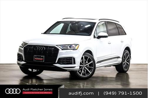 2022 Audi Q7 55 Premium Plus