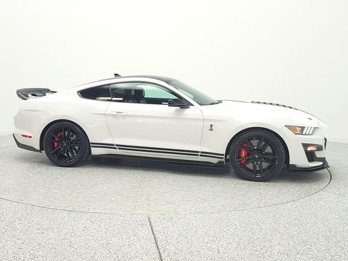 Oxford White 2021 Ford Shelby GT500 Base