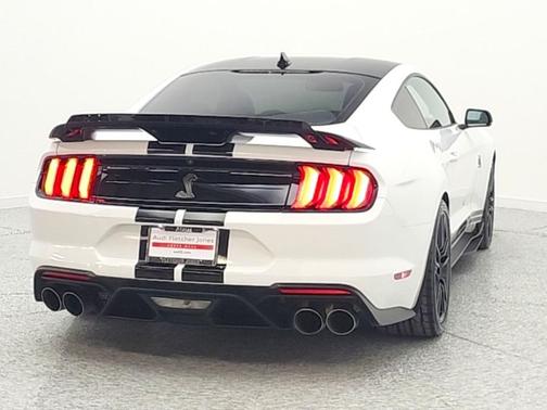 Oxford White 2021 Ford Shelby GT500 Base