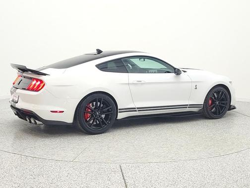 Oxford White 2021 Ford Shelby GT500 Base