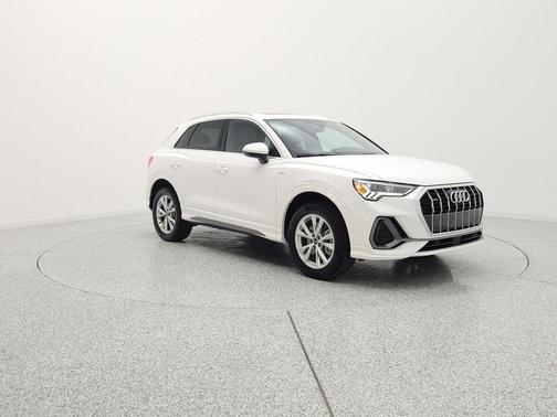 Ibis White 2023 Audi Q3 S line Premium Plus