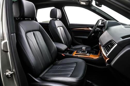 2023 Audi Q5 45 S line Premium Plus