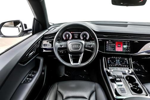 Glacier White Metallic 2024 Audi Q8 55 Premium Plus