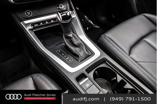 2024 Audi Q3 Premium 45 TFSI S line quattro Tiptronic
