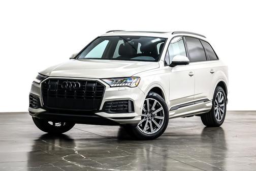 2024 Audi Q7 45 Premium Plus