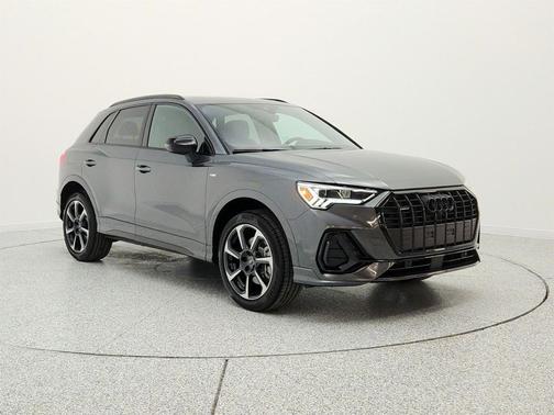Daytona Gray Pearl Effect 2025 Audi Q3 45 S line Premium Plus