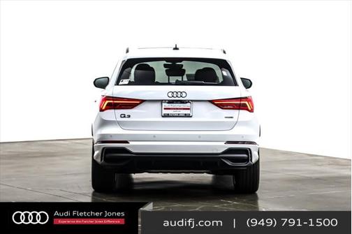 2025 Audi Q3 Premium 45 TFSI S line quattro Tiptronic