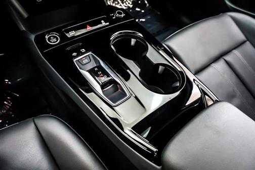 2025 Audi Q6 e-tron Premium