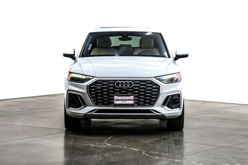 2023 Audi Q5 45 S line Premium