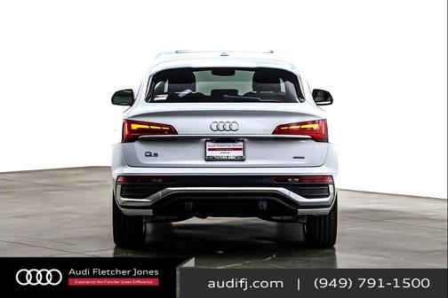 2023 Audi Q5 45 S line Premium