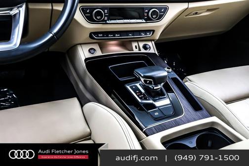 2023 Audi Q5 45 S line Premium