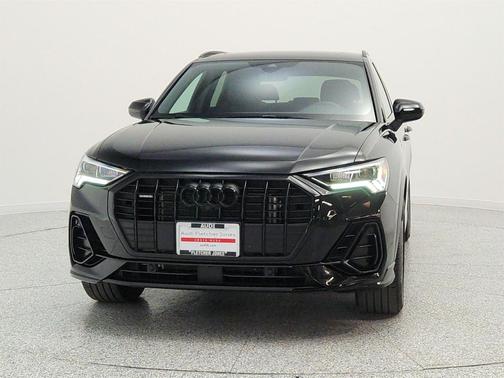 Mythos Black Metallic 2022 Audi Q3 45 S line Premium Plus