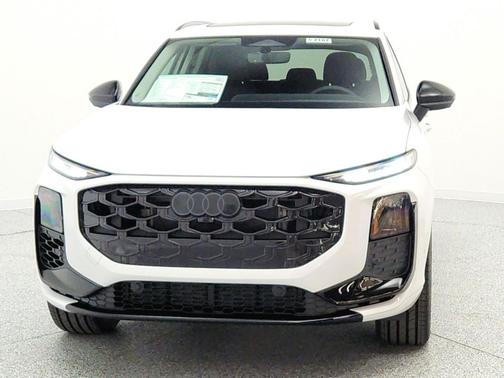 Arkona White 2026 Audi Q3 TFSI quattro S tronic