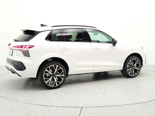 Arkona White 2026 Audi Q3 TFSI quattro S tronic