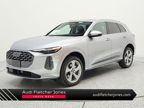 Florett Silver Metallic 2026 Audi Q5 Premium Plus TFSI quattro S tronic