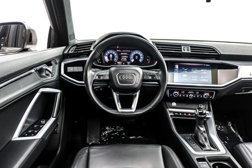 2020 Audi Q3 45 S line Premium