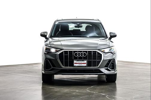 2020 Audi Q3 45 S line Premium