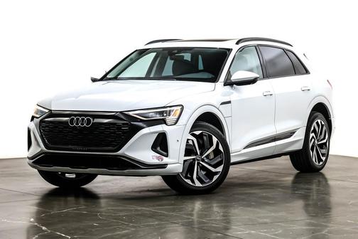 2024 Audi Q8 e-tron Premium Plus