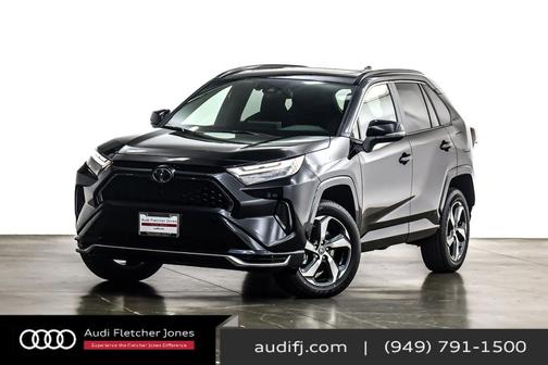 2025 Toyota RAV4 Hybrid SE