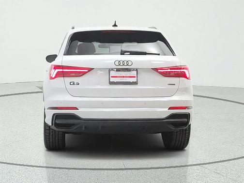 Glacier White Metallic 2023 Audi Q3 45 S line Premium Plus